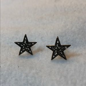 💸 Star Earrings